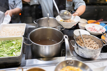 Pork soup is cooked with fragrant and delicious seasonings by chefs in the hotel's food department. and wait to be served to guests as breakfast and dinner along with other menus