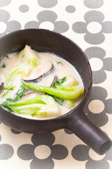 土鍋で作る青梗菜のクリーム煮