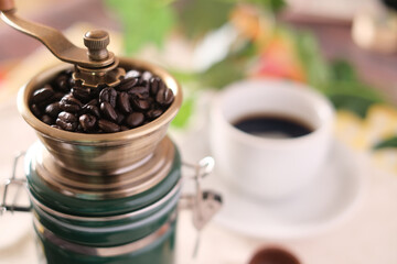 コーヒーミルで挽いたコーヒー