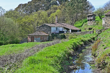 Paesaggi di Galizia, vecchie fattorie ed Horreo sul cammino Primitivo di Santiago di Compostela - Galizia, Spagna