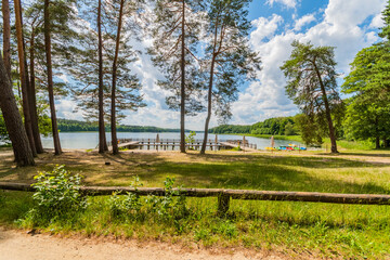 Przystań nad jeziorem © Marcin