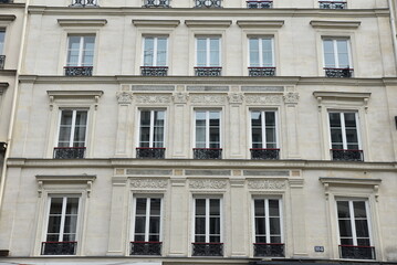 Fototapeta premium Immeuble haussmannien à Paris. France