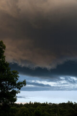 Fototapeta premium Abendliche Sonnenuntergangsstimmung über Marbach, nach Art alter Meister der Romantik