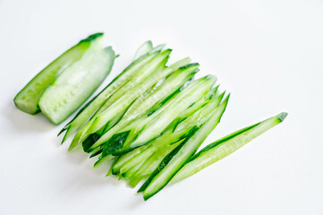 きゅうりの千切り