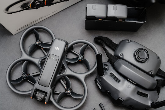 Unboxing new DJI Avata 2 FVP drone