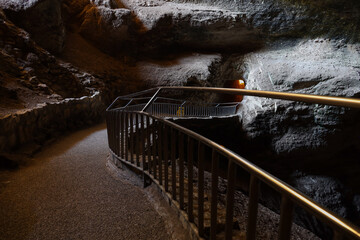 Trail into Carlsbad Caverns NP, New o