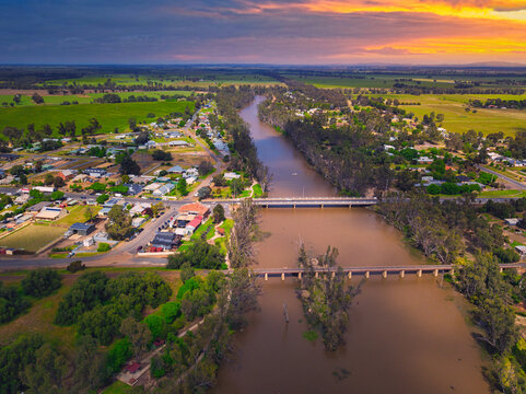 Bridgewater on Loddon Aerial Photo of Loddon River, Bridge and Main Town - Calder Highway