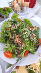 Salad with chaSalad with champignons, beef and greensmpignons, beef and herbs