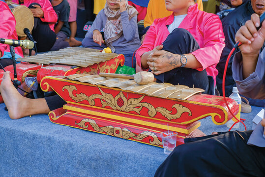 Javanese gamelan, is traditional Indonesian music that still exists today
