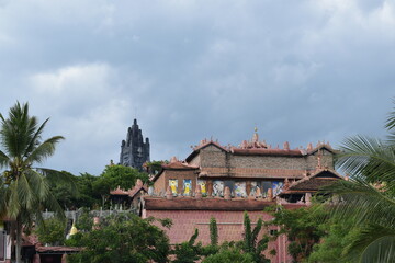 Naklejka premium Temple in Vietnam on the mountains.