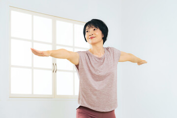 40代女性は基礎代謝が落ちてくるので適度な運動をしよう