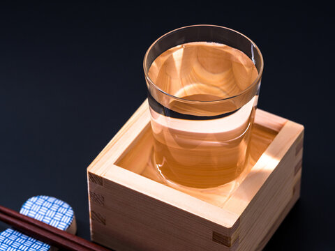 枡酒 Images – Browse 458 Stock Photos, Vectors, and Video | Adobe