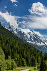 Les Aiguilles de Chamonix, dans le Massif du Mont-Blanc, Haute-Savoie, France