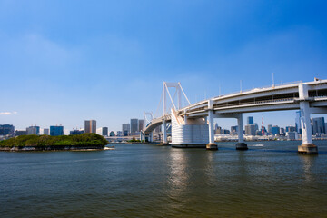 東京都 台場公園から見えるレインボーブリッジ