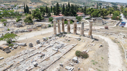 Fototapeta premium Ruins of temple in Corinth, Greece - Archaeology background.
