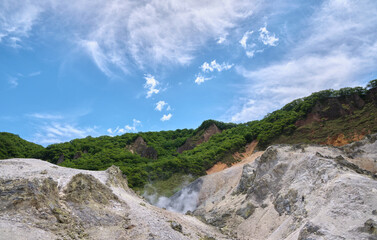 北海道登別市の地獄谷 / Hell Valley (Jigokudani) in Noboribetsu City, Hokkaido