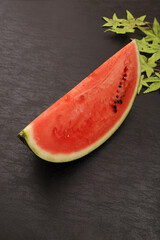 カットしたスイカ