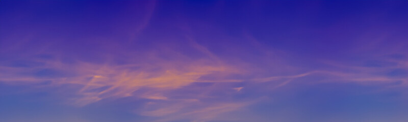 Fototapeta premium 夕焼けの空、赤く染まる雲、パノラマ