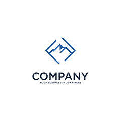 Fototapeta premium mountain logo design