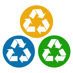 Obraz premium Three green, blue, and yellow recycling symbols on a white backdrop