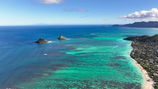 Moke Islands (Na Mokulua) and Lanikai Beach from Pillboxes