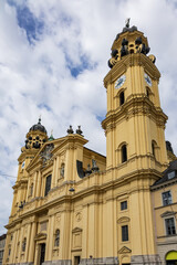 Obraz premium Theatine Church of St. Cajetan and Adelaide (Theatinerkirche St. Kajetan und Adelheid) Catholic church built from 1663 to 1690. MUNICH, GERMANY.