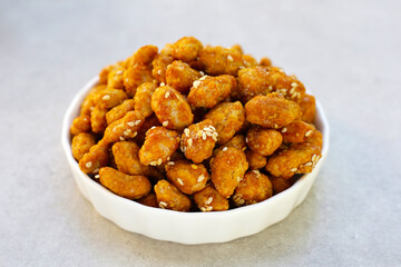Caramelised peanuts with sesame, Candied peanuts