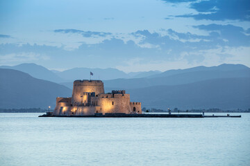 Obraz premium Venetian Castle of Bourtzi in the Bay of Nauplion at the dusk, Greece