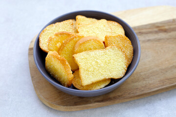 Crispy butter and sugar bread