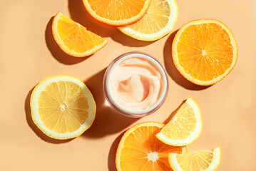 Whitening face cream with fruit acids and vitamin C