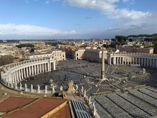 Veduta dall'alto di piazza San Pietro a Roma © effe