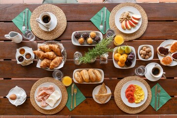 Breakfast Spread: Fresh and Varied Morning Meal