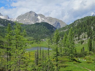 Funtensee mit K&auml;rlingerhaus