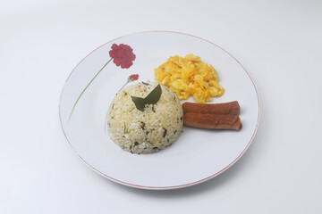 One plate of lime leaf fried rice made from rice mixed with lime leaves