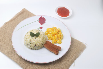 One plate of lime leaf fried rice made from rice mixed with lime leaves