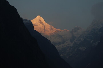 beautiful badrinath valley in uttarakhand india