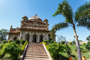 Tomb of Saadat Ali Khan, Kaiser Bagh Palace complex garden in Lucknow, Uttar Pradesh, India, Asia