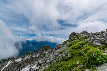 雄山頂上からの眺め　富山県立山町