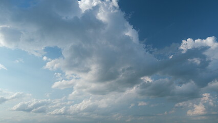 Obraz premium Raining tornado cloudy motion. Gale cloudscape. Thunderstorm on heaven. Threatening rain. Timelapse.
