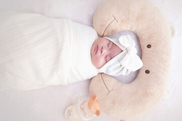 t looks like you have images of a baby. If you need help or information about something specific related to these images, feel free to ask!

