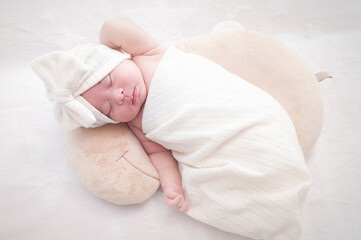 t looks like you have images of a baby. If you need help or information about something specific related to these images, feel free to ask!

