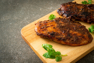 spicy grilled jamaican jerk chicken