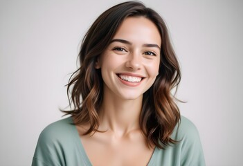 Obraz premium Positive smiling woman on white background