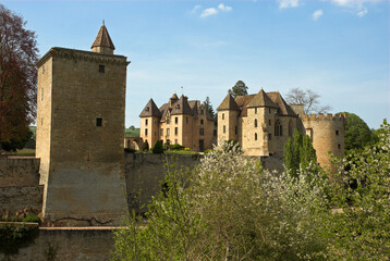 Chateau de Couches X&eacute;, XII&eacute;, 71,  Sa&ocirc;ne et Loire, r&eacute;gion Bourgogne  Franche Comt&eacute;, France
