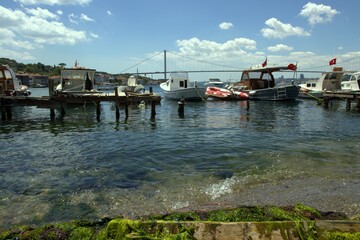 View of the bridge and ships from &Uuml;sk&uuml;dar