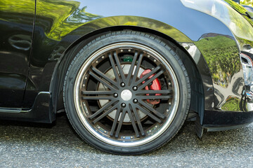 車のタイヤ　ホイール　old  Wheel of the car