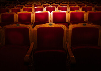 Obraz premium Row of red seats in theatre