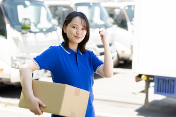 ドライバーの若い女性