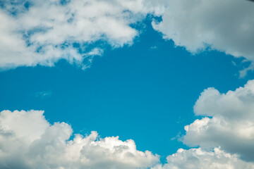 Beautiful cumulus clouds in the blue sky. natural background