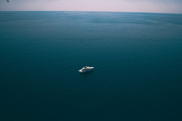 Obraz premium boat in the sea